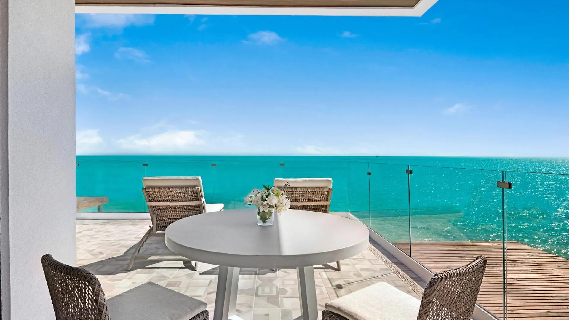 Villa Julia Long Bay